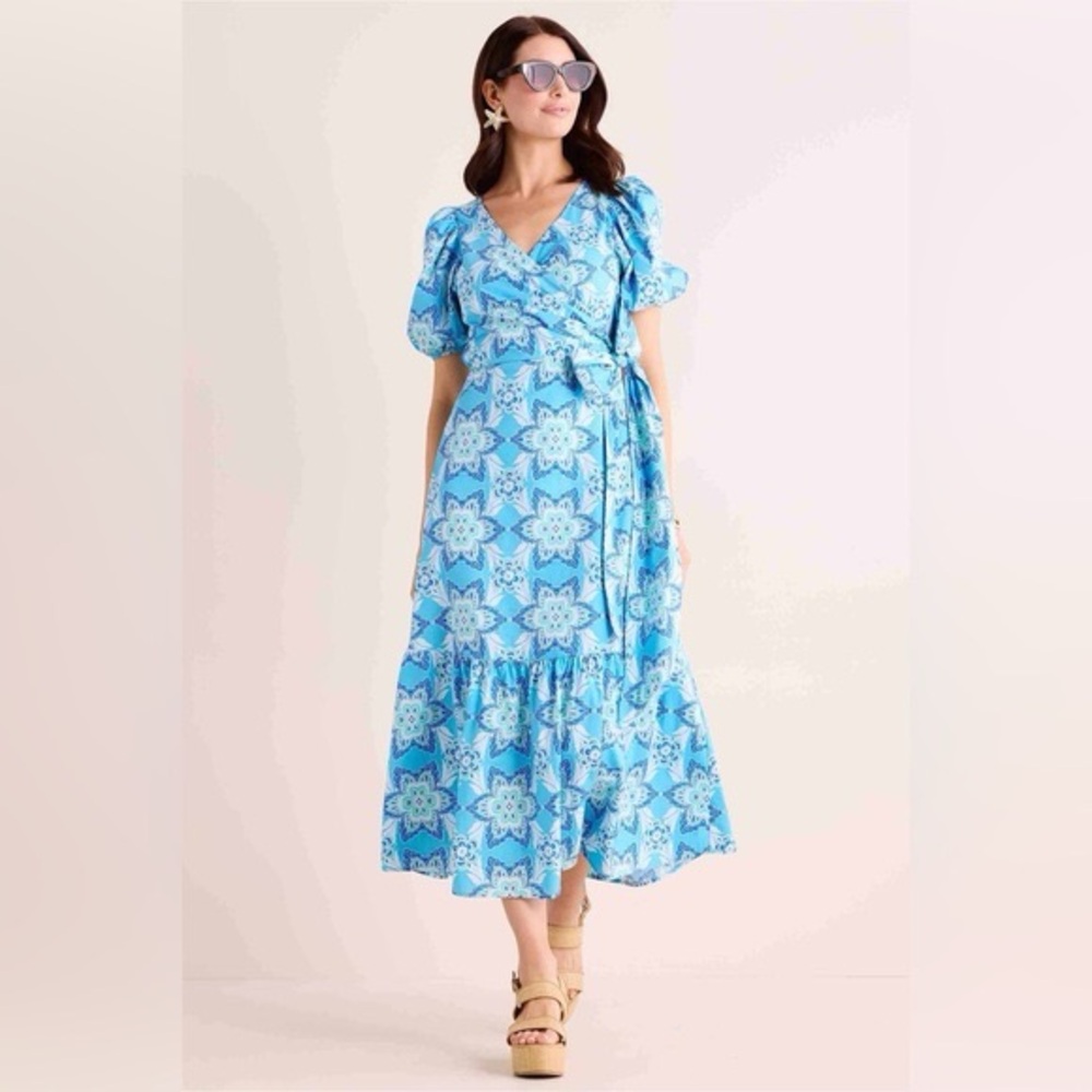 NWT! Avara Adeline Dress